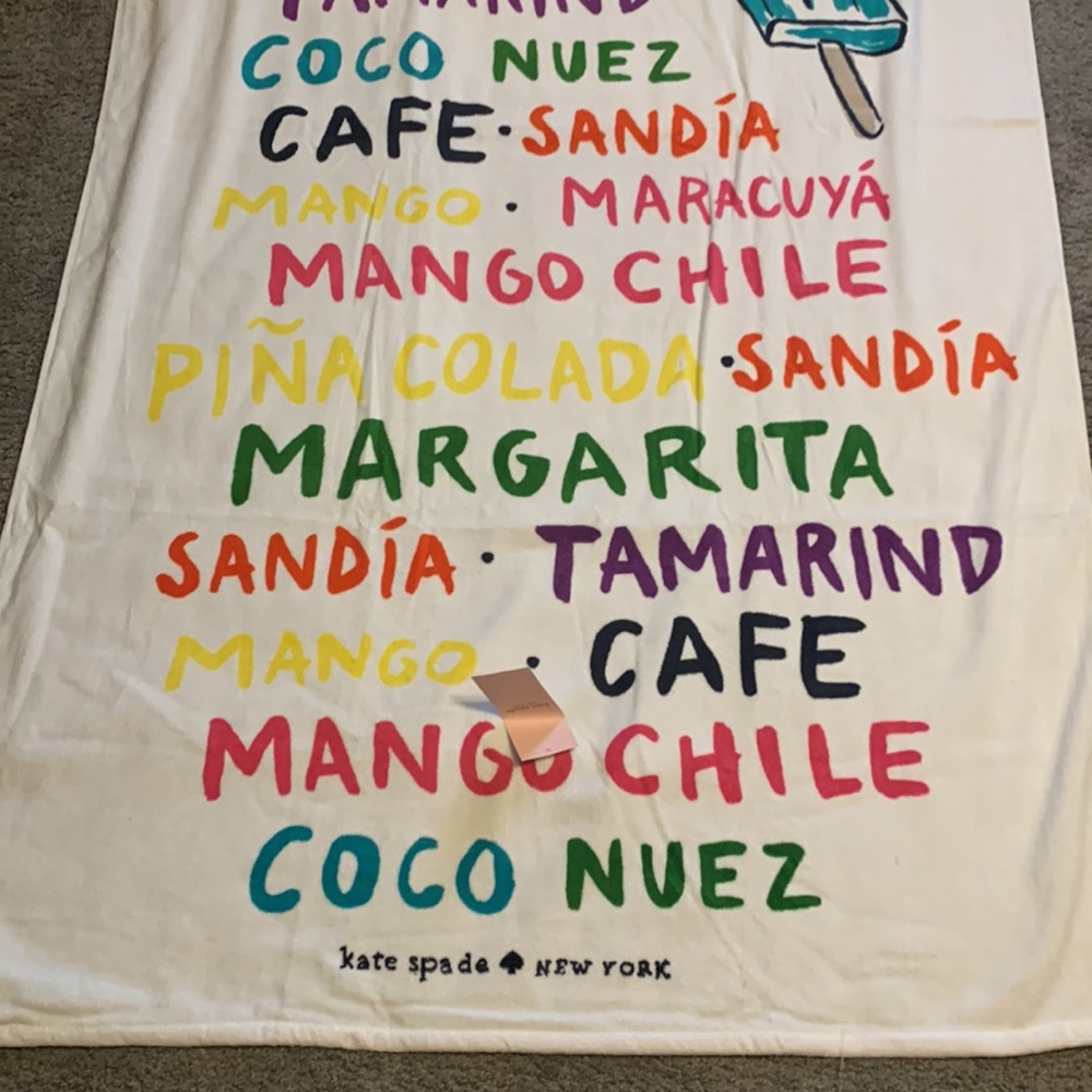 Nwt Kate spade beach towel - Picture 5 of 6